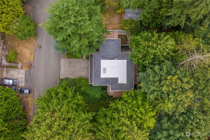 Property Photo:  20821 NE 13th Street  WA 98074 