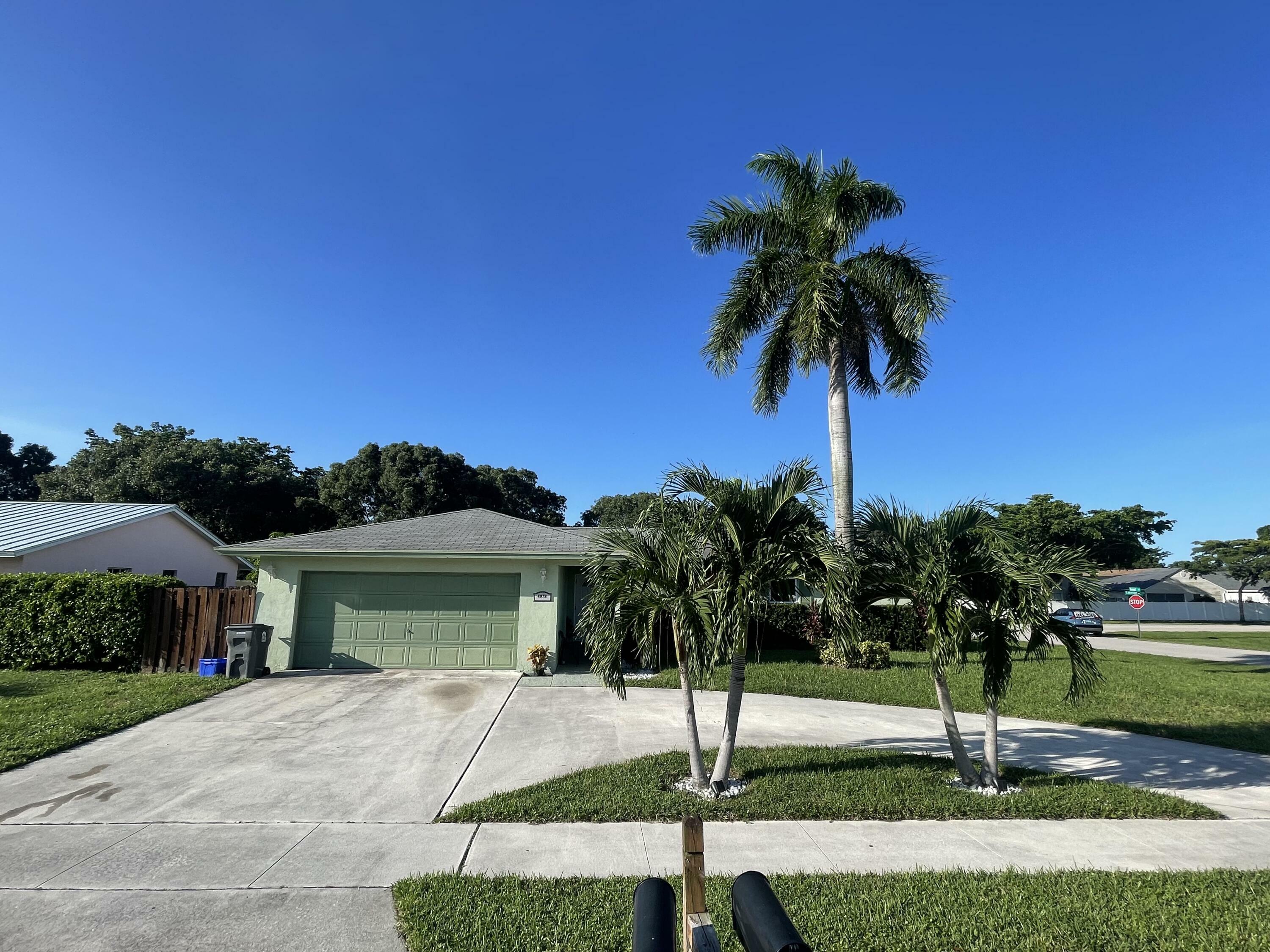 Property Photo:  4978 Marbella Road N  FL 33417 