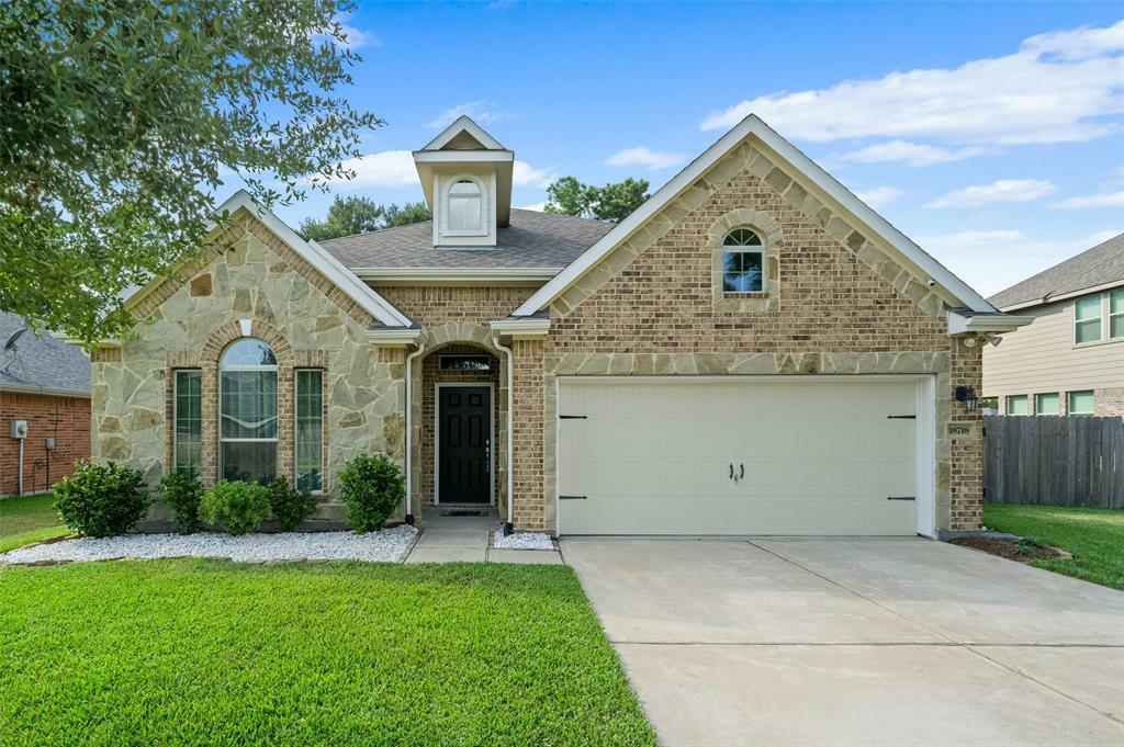 Property Photo:  18718 Cluster Oaks Drive  TX 77355 