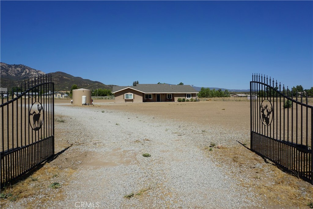 49726 Paiute Court  Aguanga CA 92536 photo