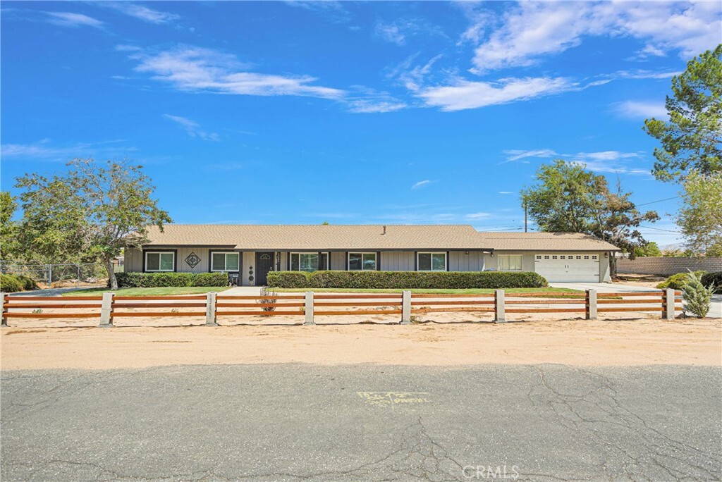 Property Photo: 13609 Jicarilla Road CA 92308