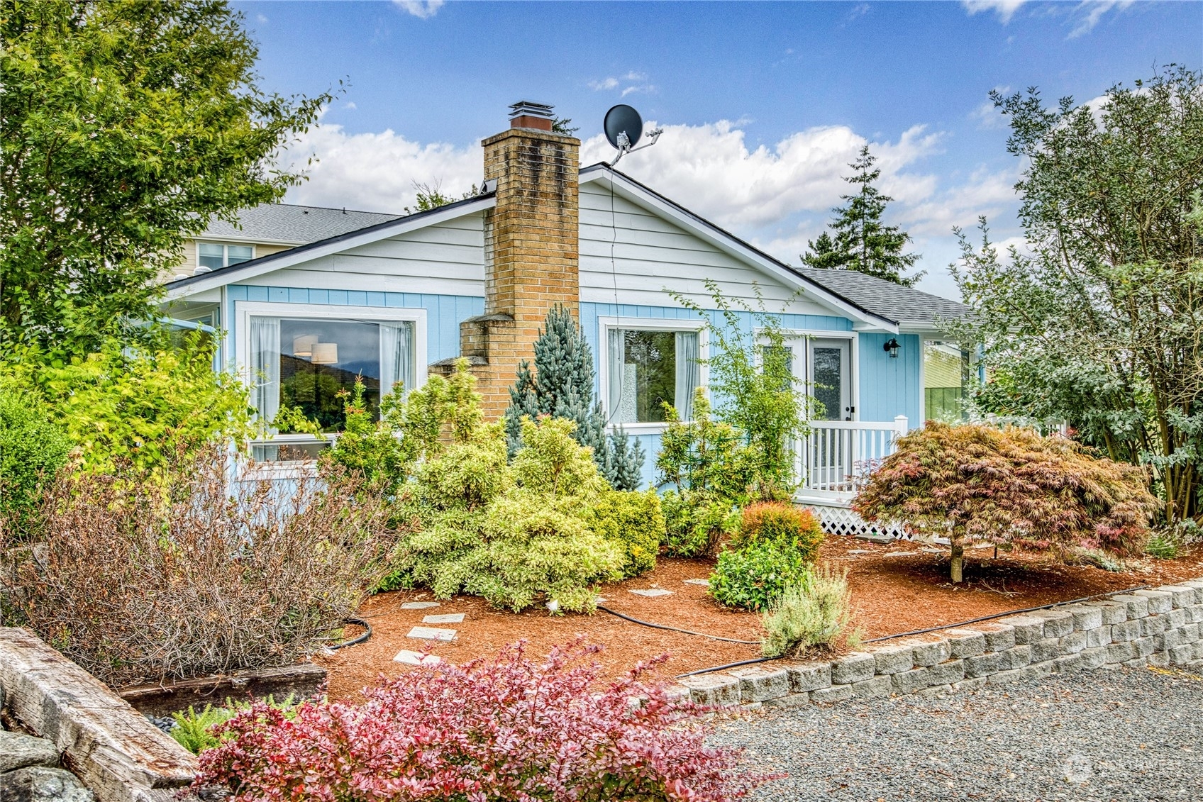 Property Photo:  417 E 31st Street  WA 98310 