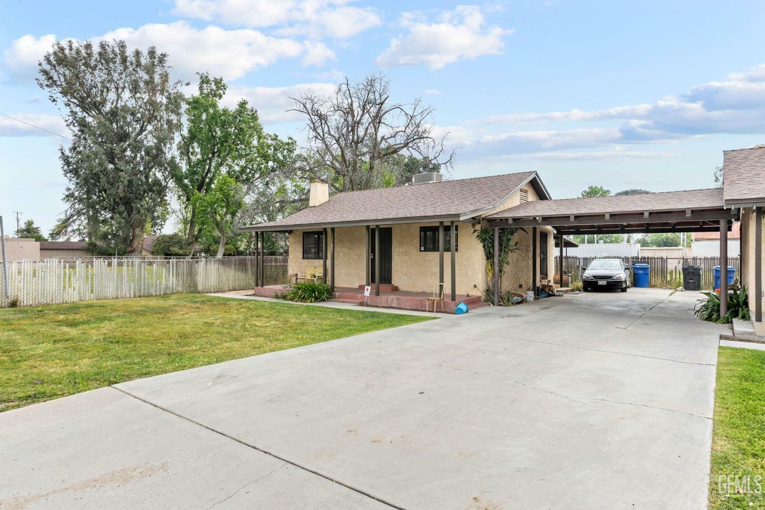 Property Photo:  821 Bunting Drive  CA 93307 