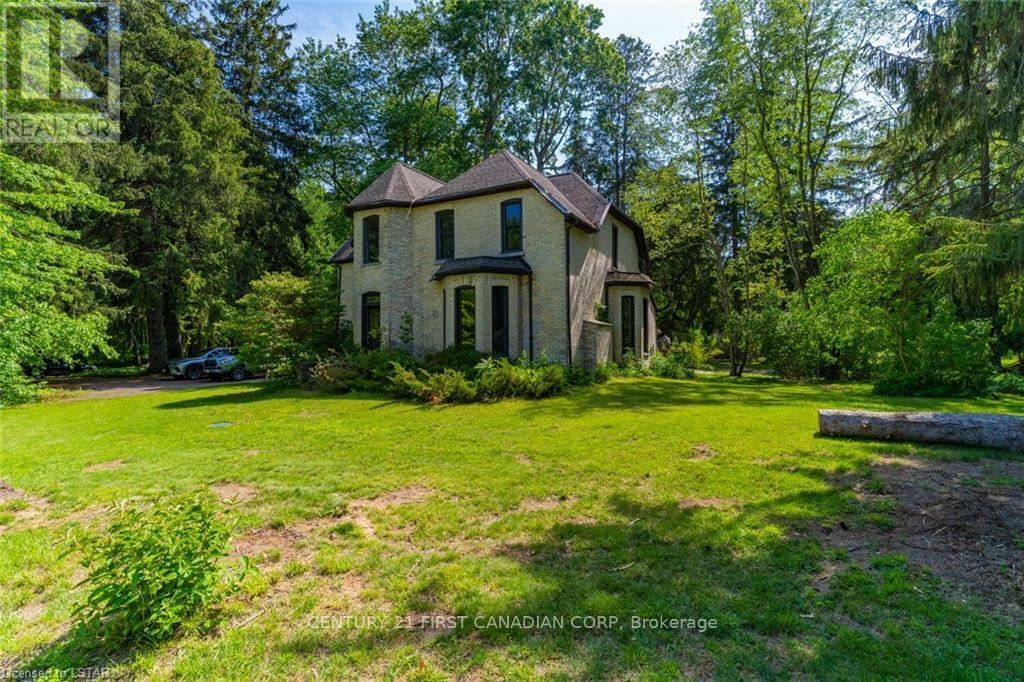 Photo de la propriété:  11943 Graham Road  ON N0L 2P0 