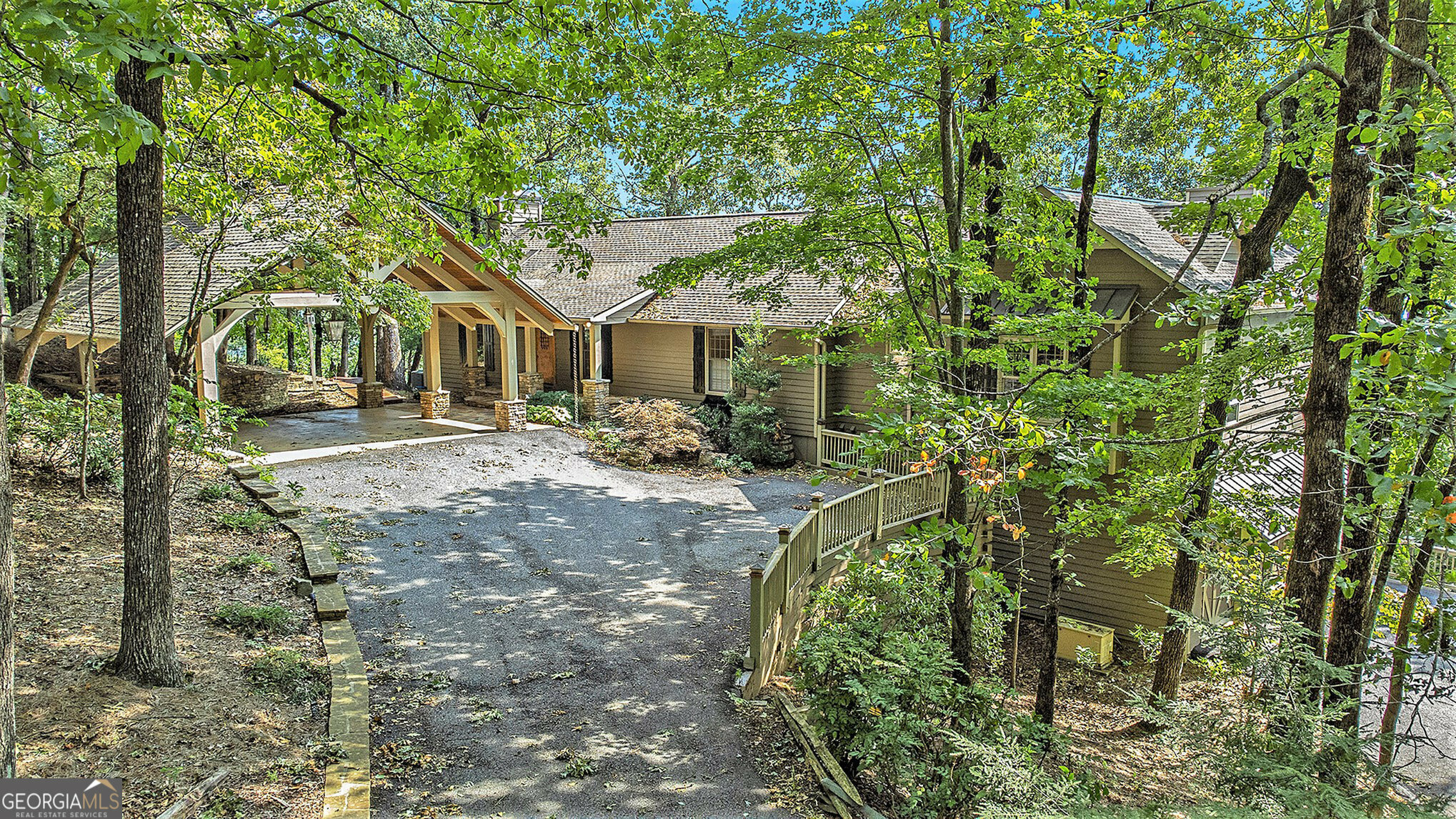 Property Photo:  2136 Ridgeview Drive  GA 30143 