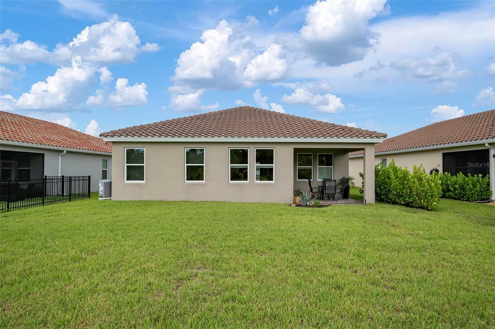 Property Photo:  376 Daylily Boulevard  FL 34275 