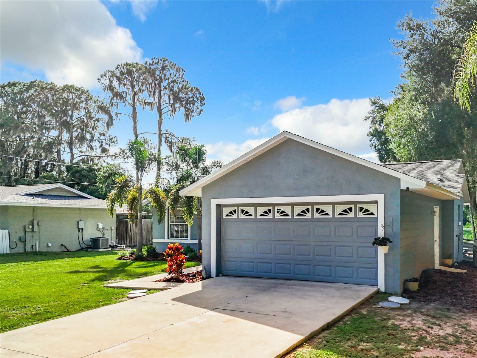 Property Photo:  505 Lakeshore Drive  FL 32726 