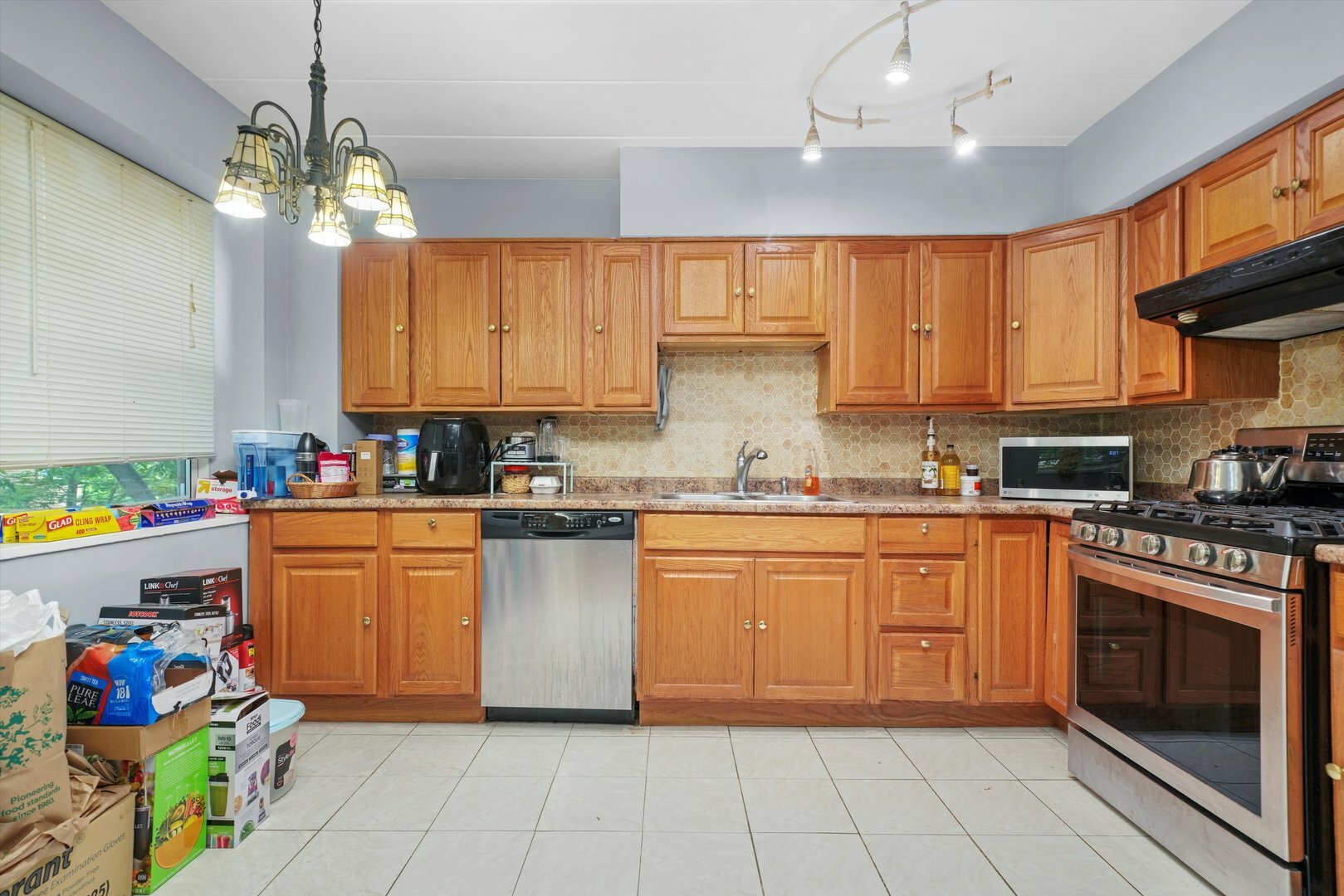 Property Photo:  1958 W Norwood Street 3B  IL 60660 