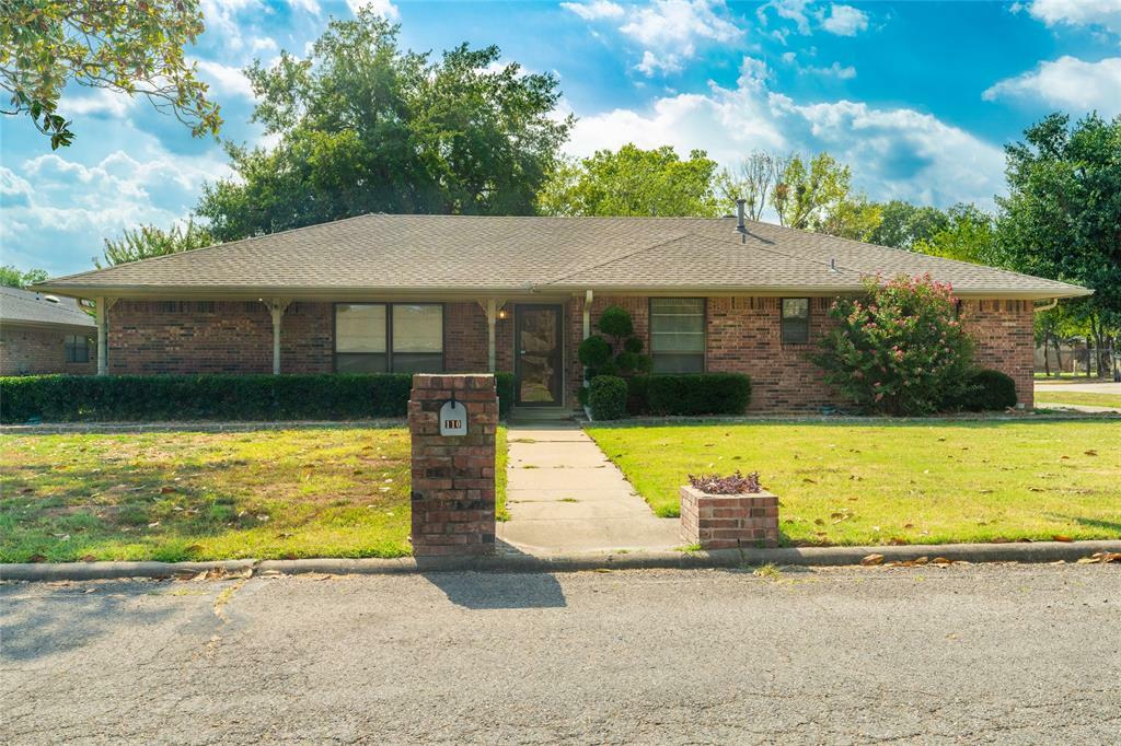 Property Photo:  110 Oak Glen Drive  TX 75402 