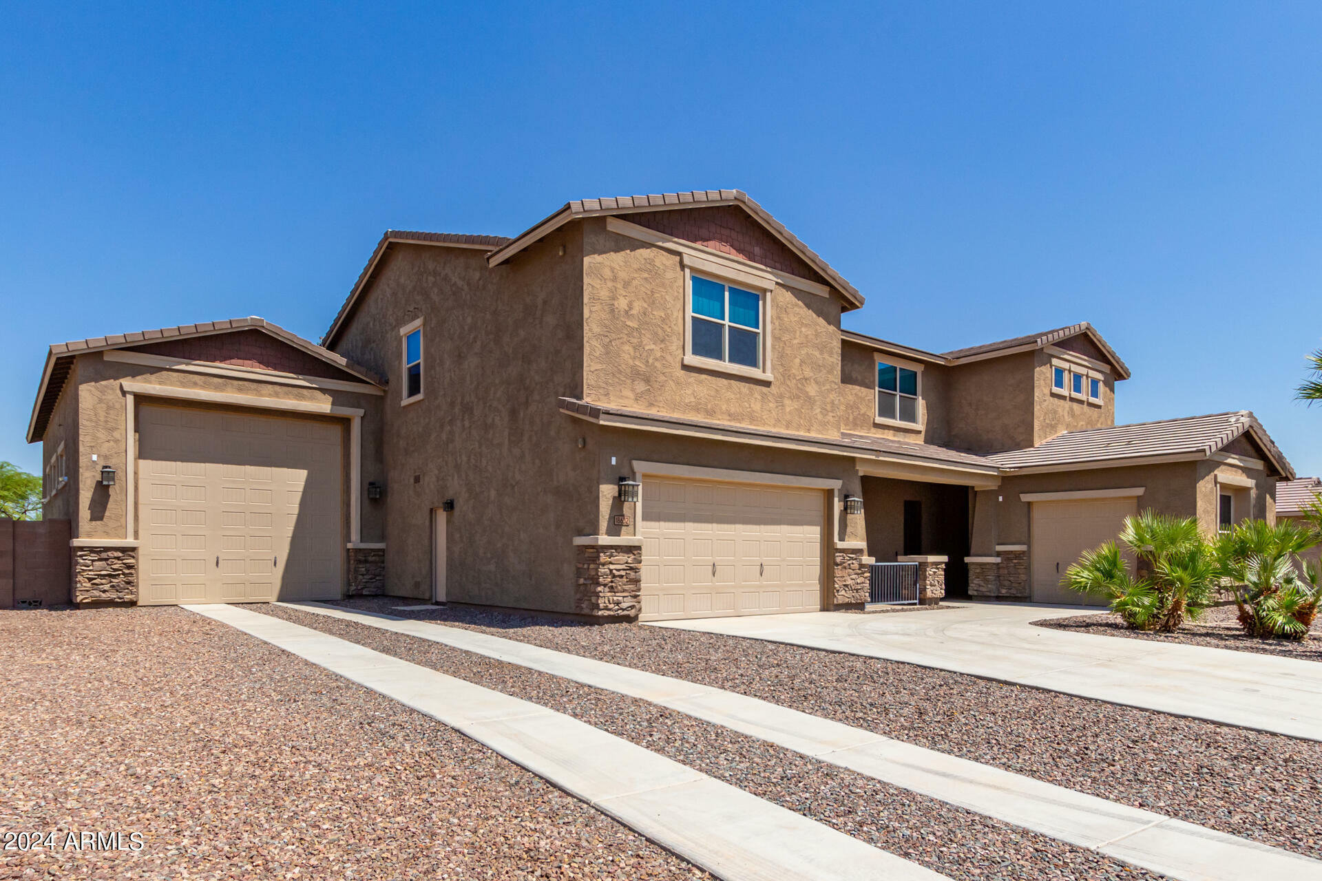 Property Photo:  18632 W Wolf Street  AZ 85395 