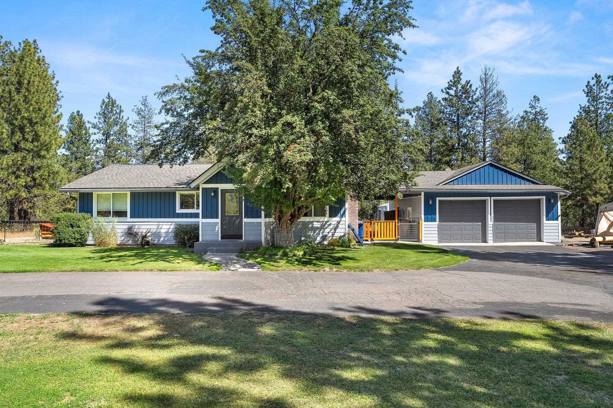 Property Photo:  1206 N Grove Rd  WA 99224 