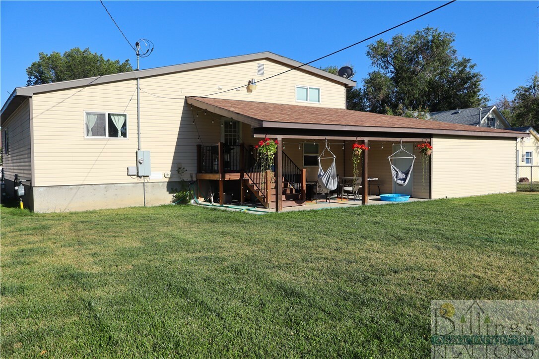 Property Photo:  306 6th Ave  MT 59044 