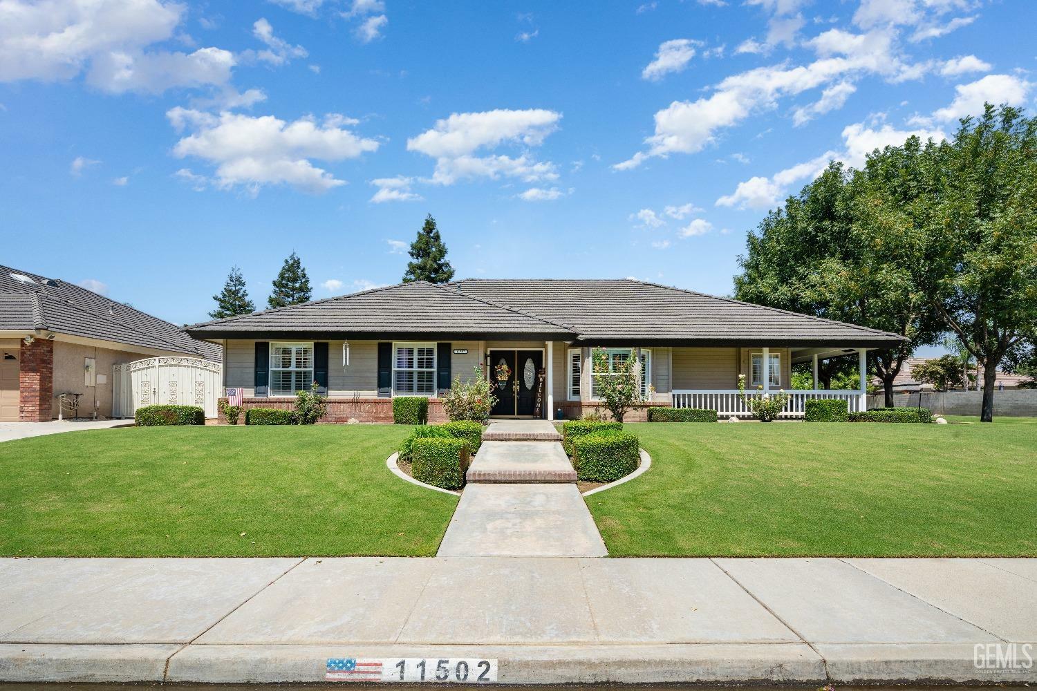 Property Photo:  11502 Martinsville Avenue  CA 93312 