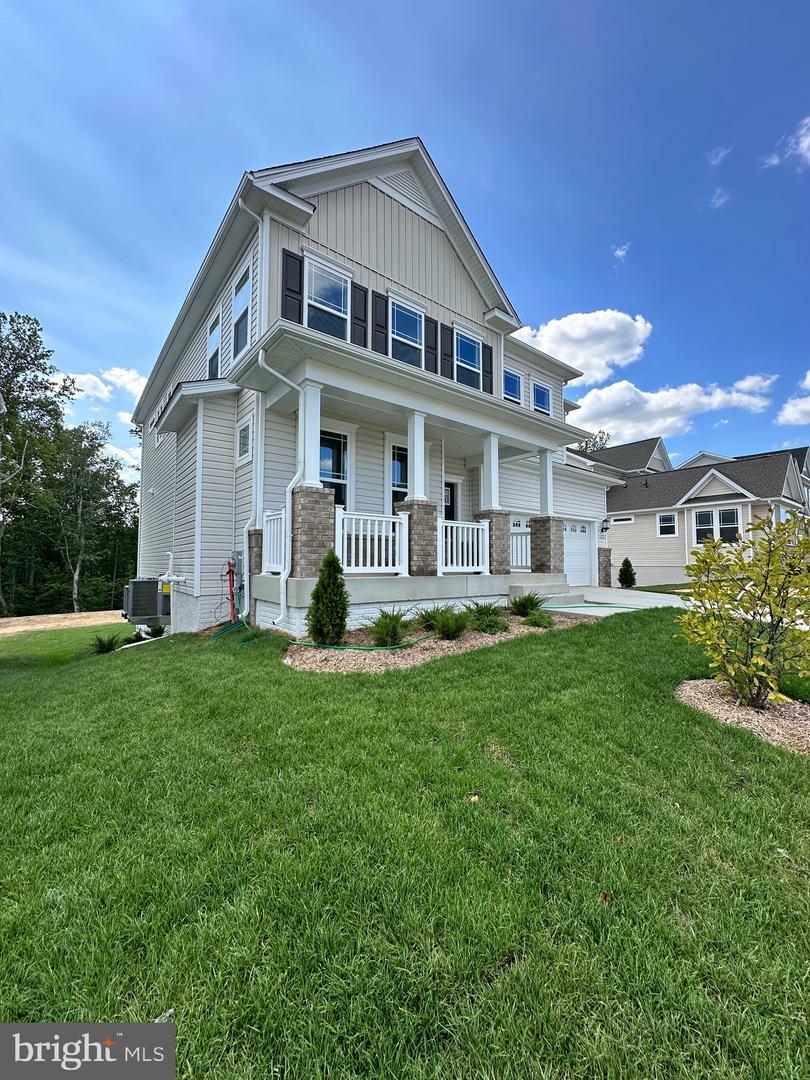 Property Photo: 10861 Melbourne Way MD 20695