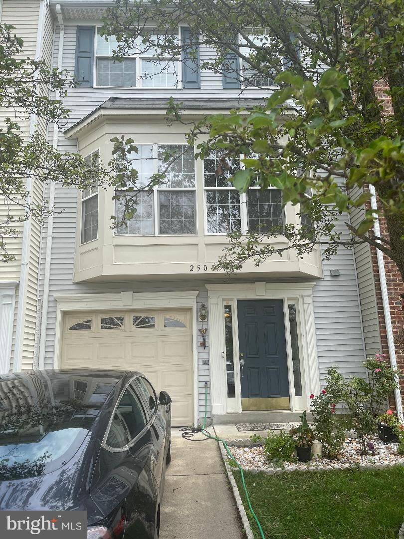 Property Photo:  2505 Wheat Meadow Court  VA 20171 