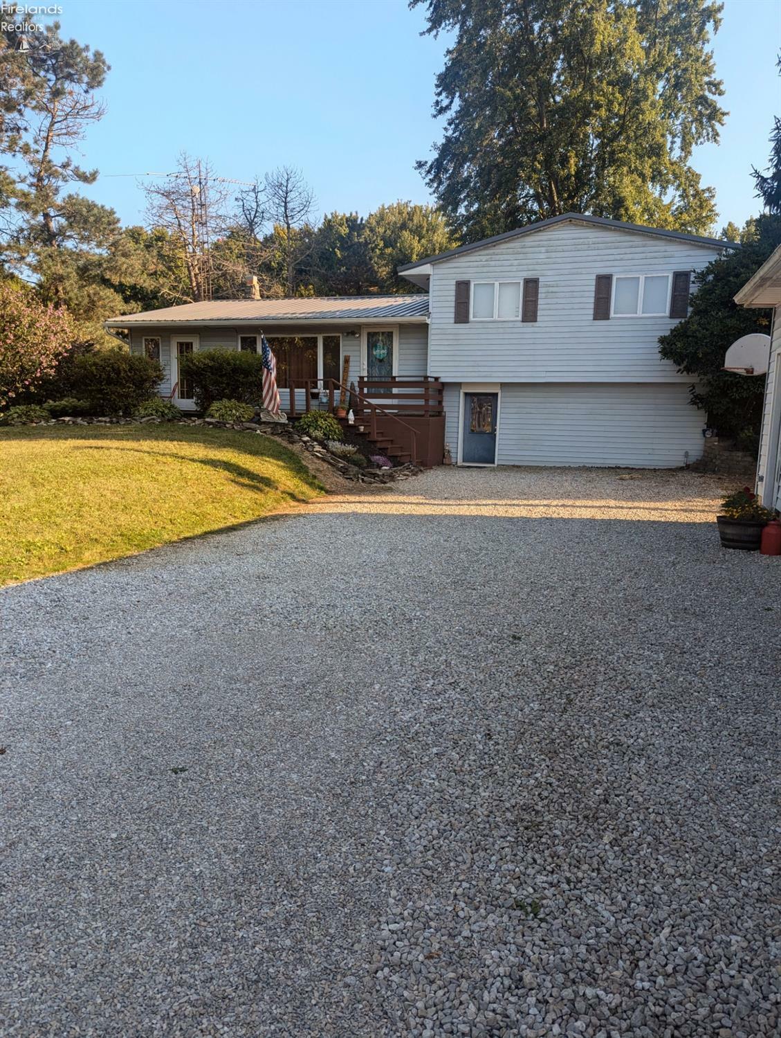 Property Photo:  8505 E Township Road 62  OH 44818 