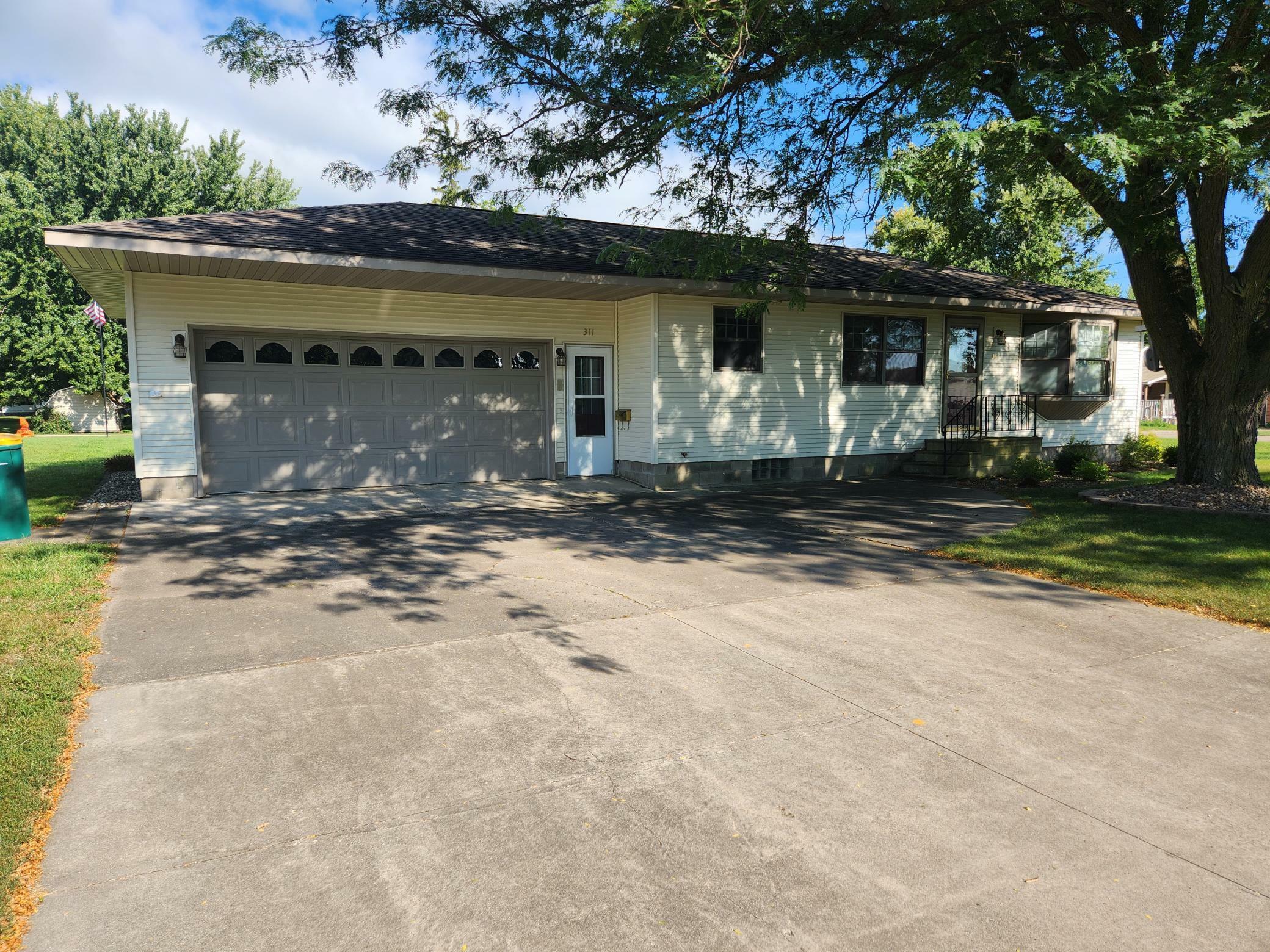 Property Photo:  311 2nd Avenue SW  MN 56036 