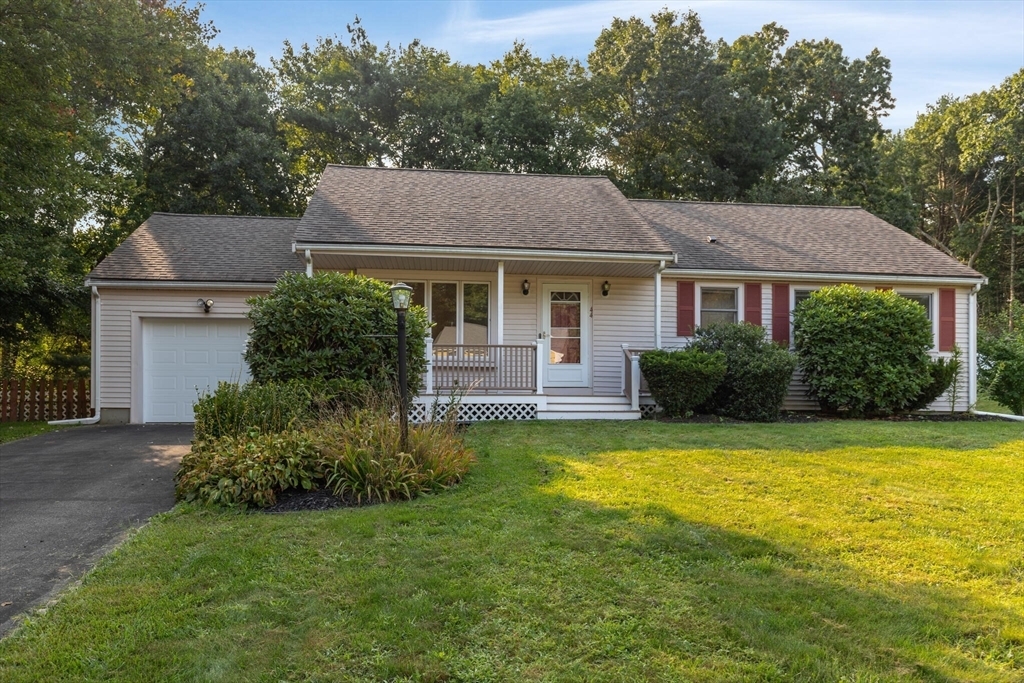 Property Photo:  44 Grace Meadow  RI 02871 