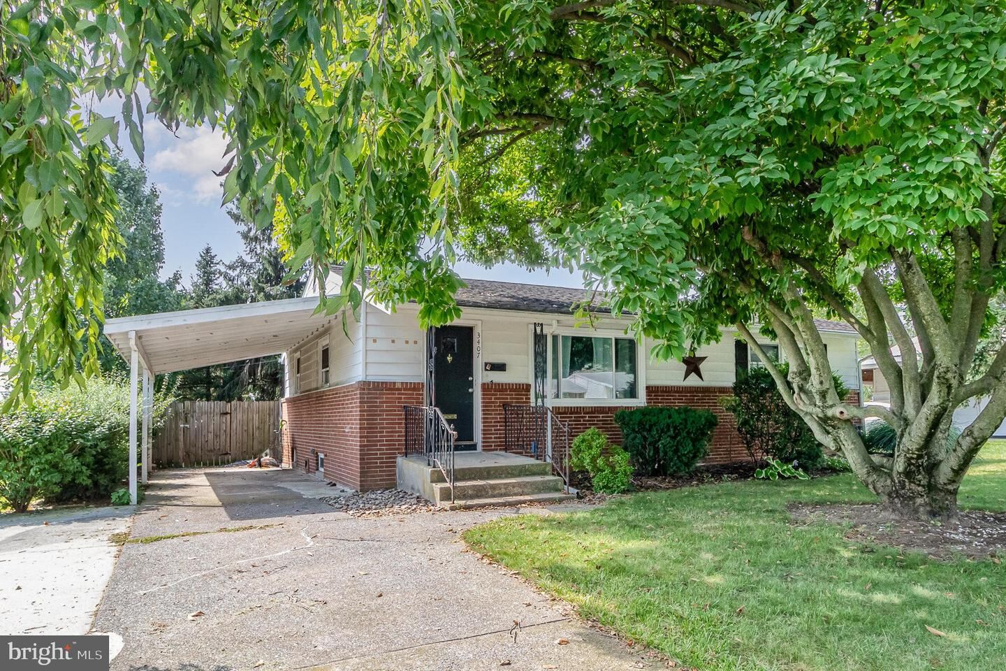 Property Photo:  3407 Hawthorne Drive  PA 17011 