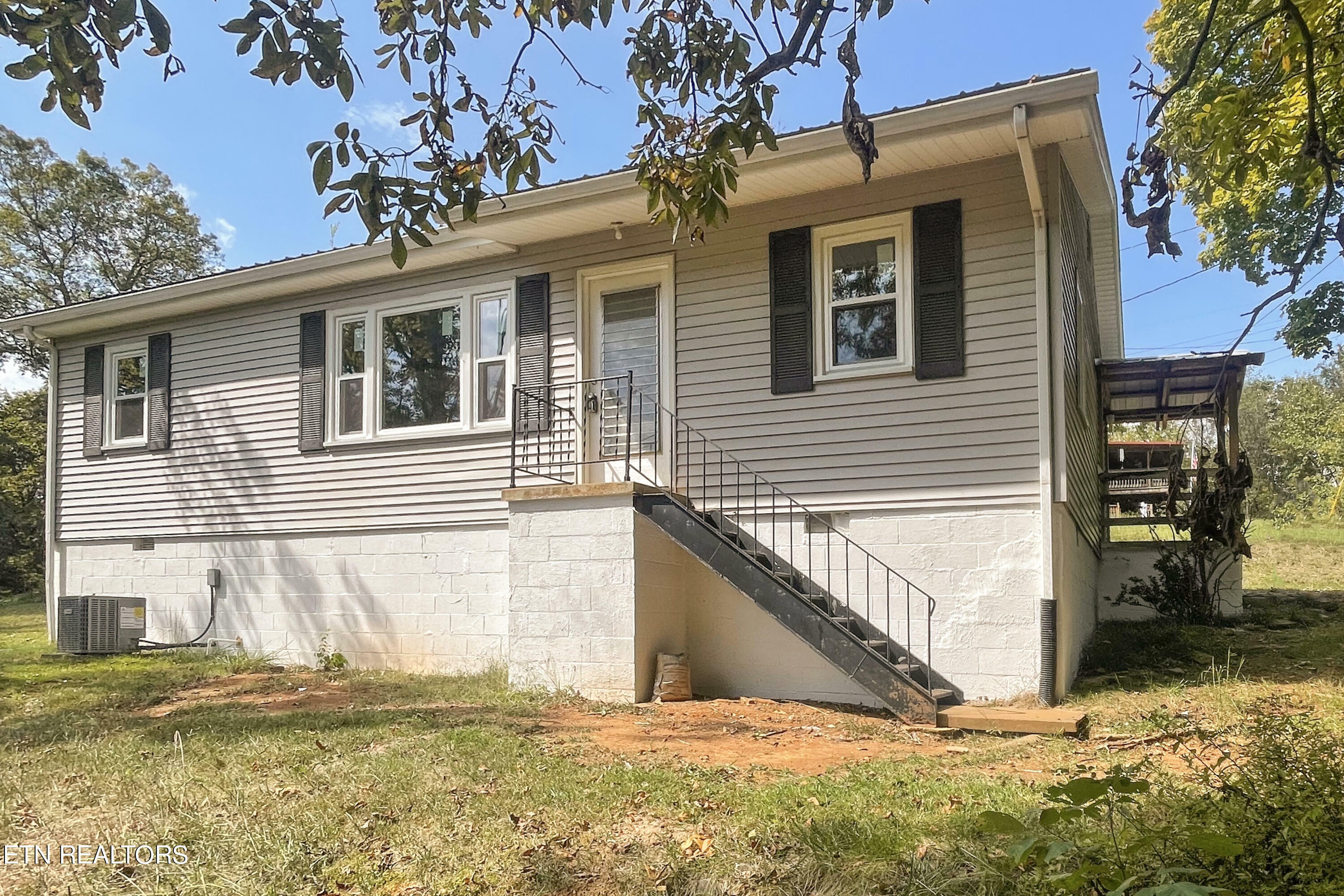 Property Photo:  410 S Patty Rd  TN 37924 