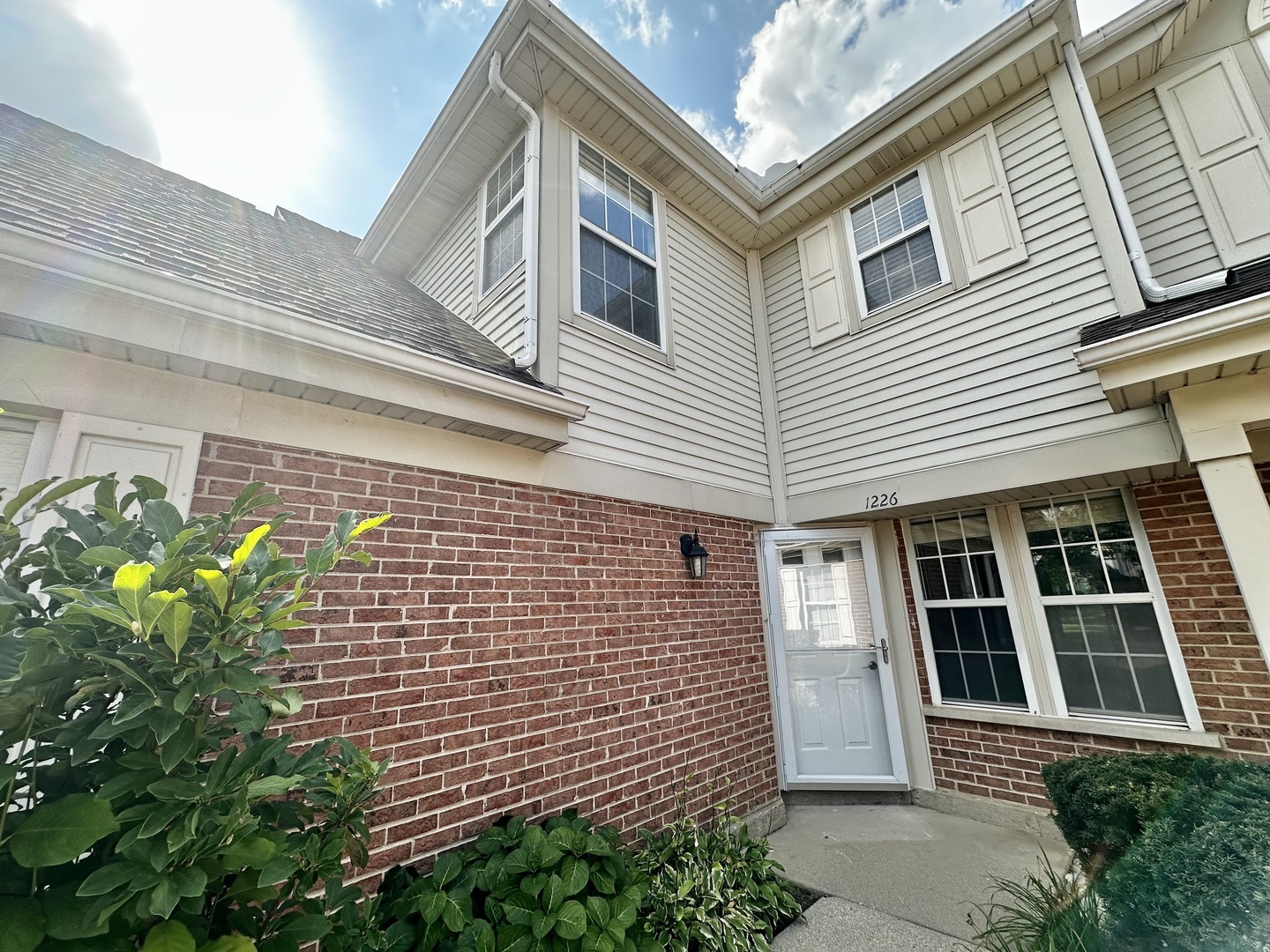 Property Photo:  1226 Clearview Court  IL 60089 