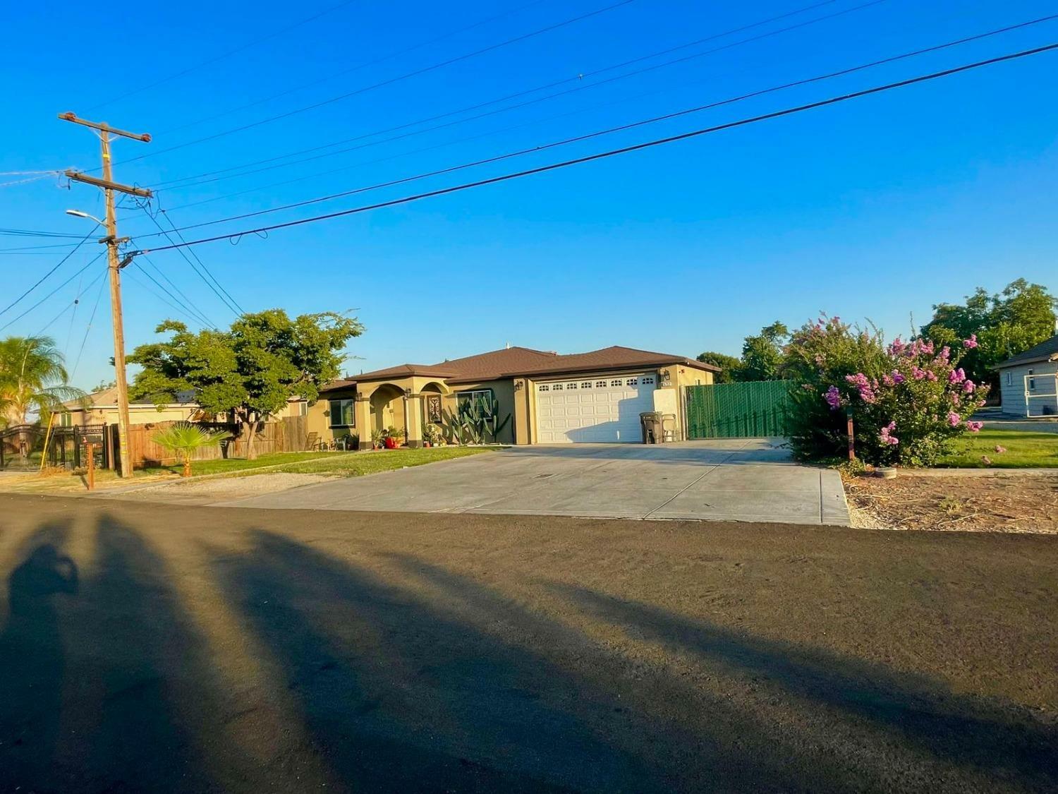 Property Photo:  5732 Hobart Avenue  CA 95215 