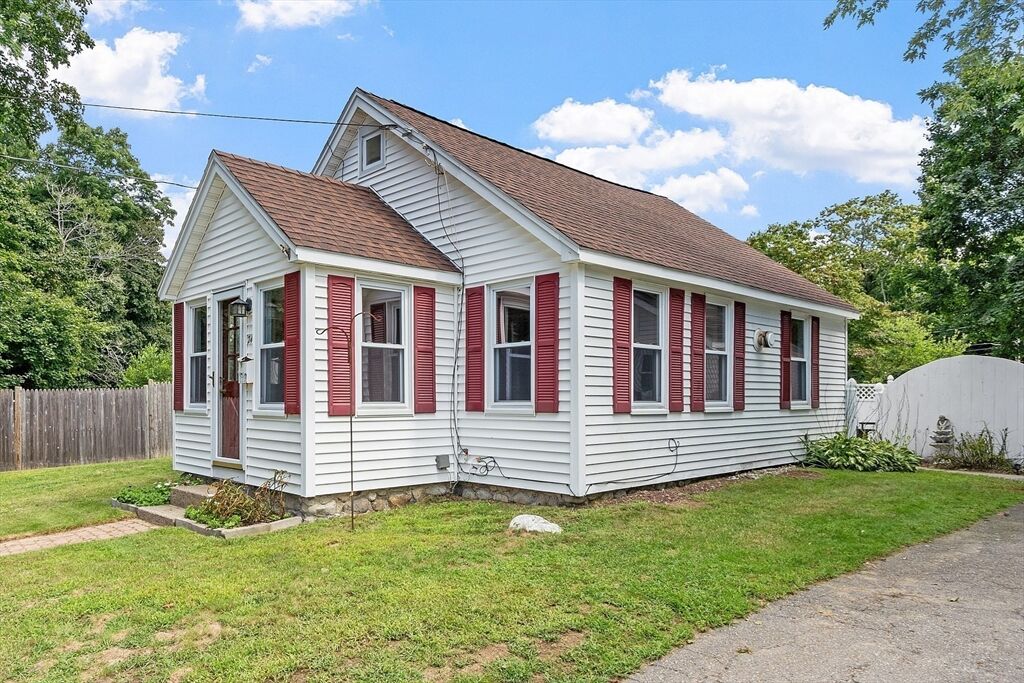 Property Photo:  24 Prospect St  MA 01754 
