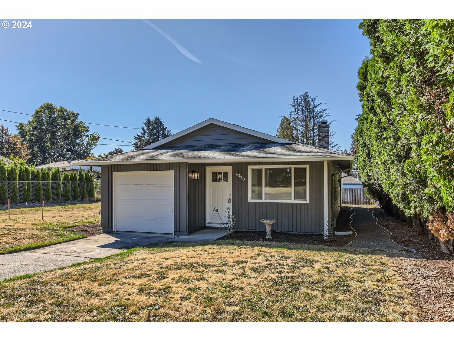 4378 SE Monroe St  Milwaukie OR 97222 photo