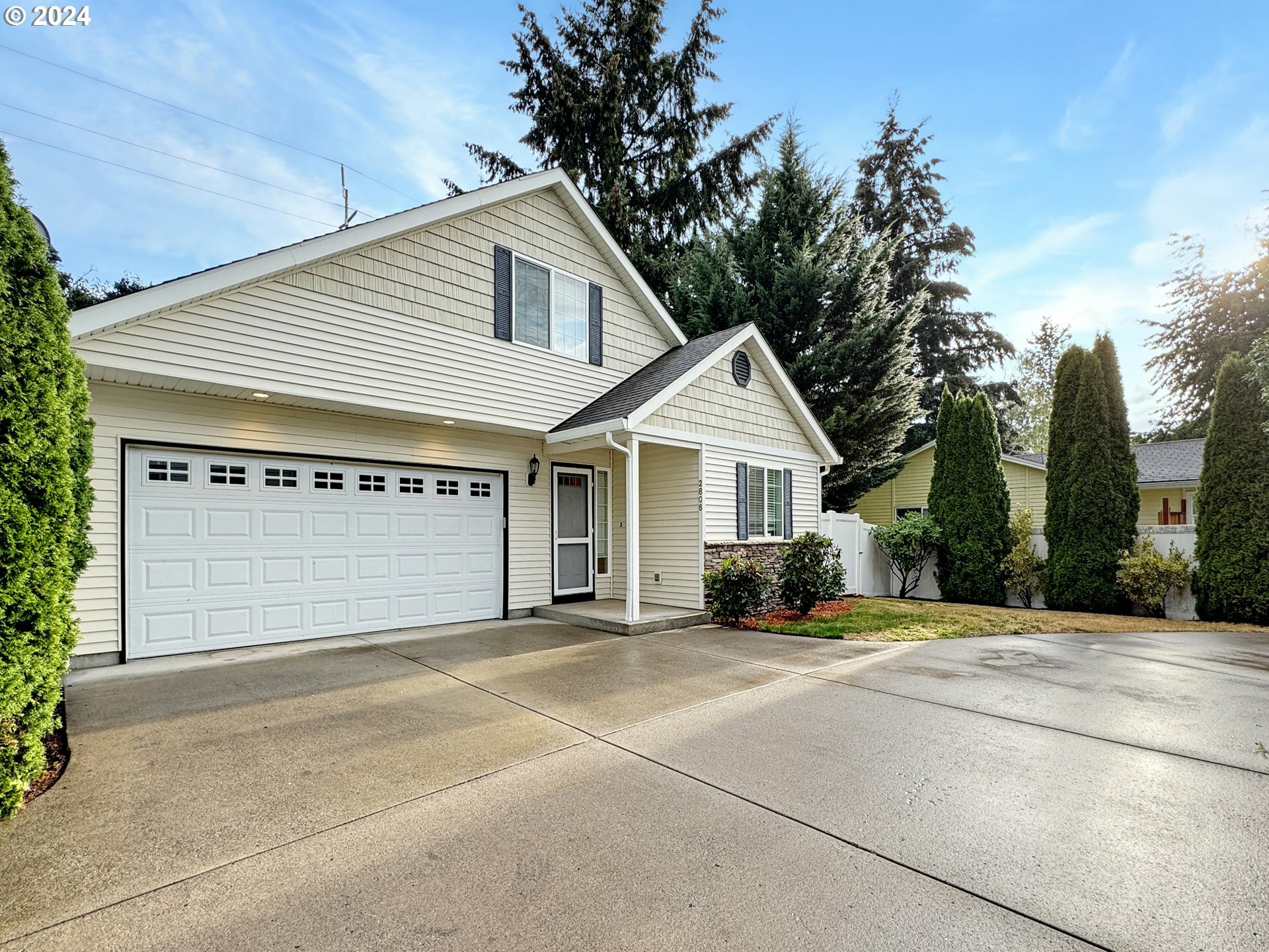 Property Photo:  2806 NE 129th Ave  WA 98682 