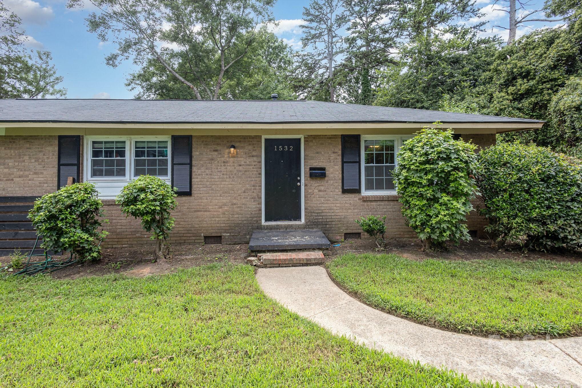 Property Photo:  1532 Downs Avenue  NC 28205 