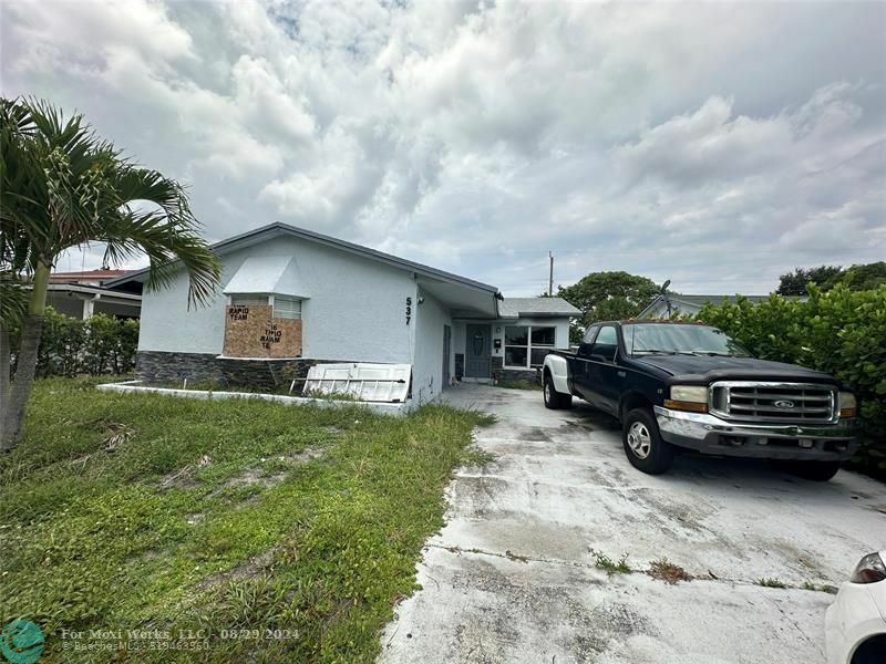 Property Photo:  537 NW 2nd Ter  FL 33441 