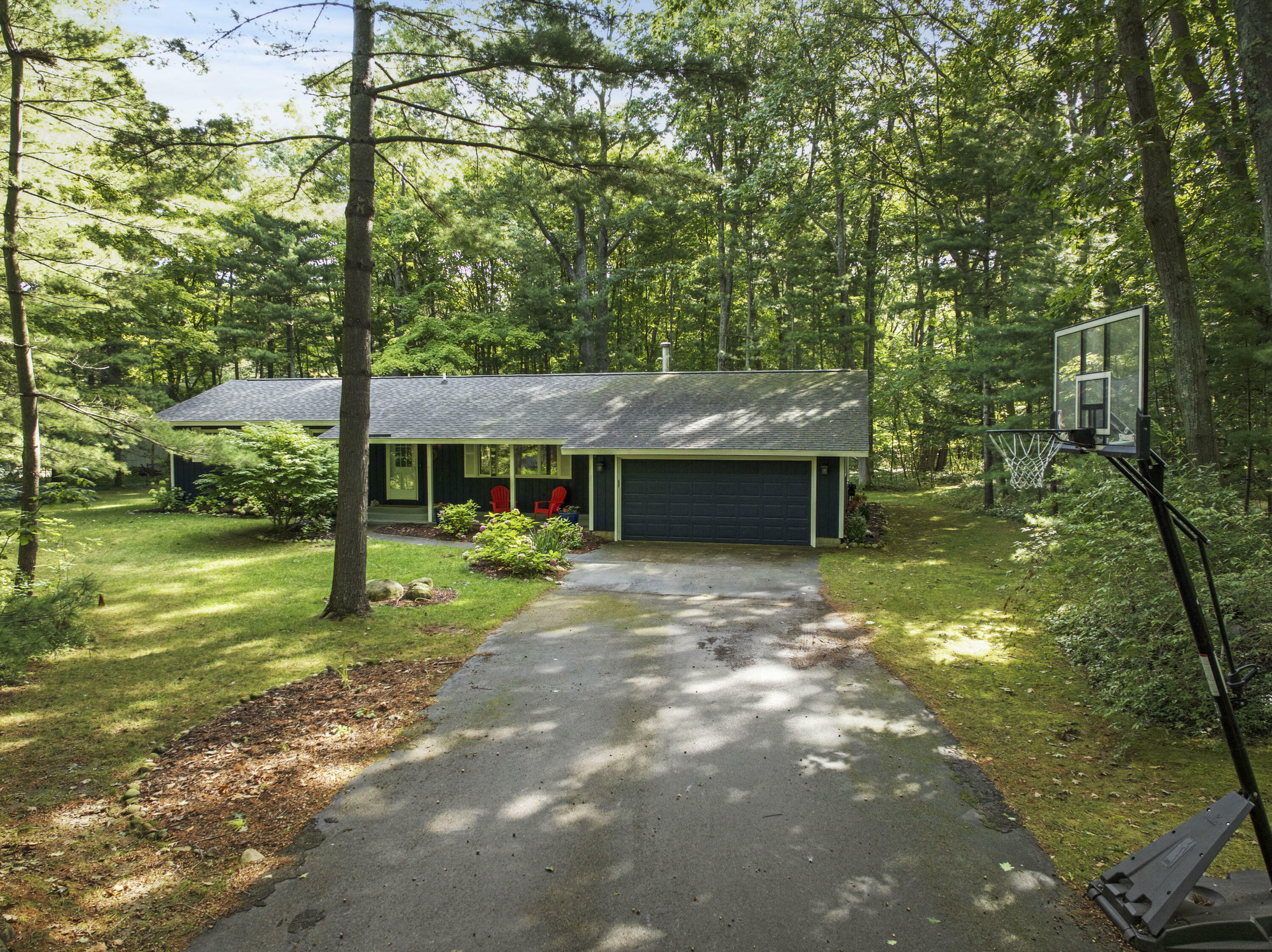 Property Photo: 4042 E Oxford Drive MI 49654