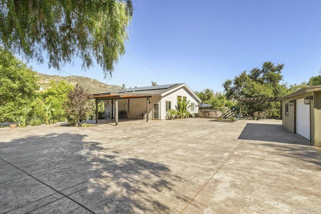 Property Photo:  438 Arnold Way  CA 91901 