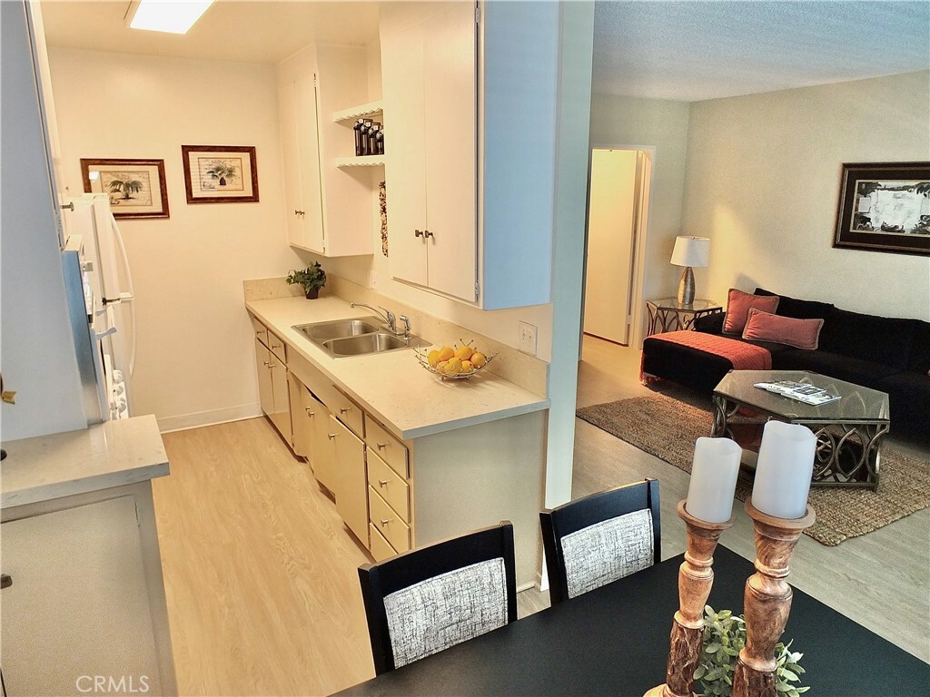 Property Photo:  1101 E Ocean 25  CA 90802 