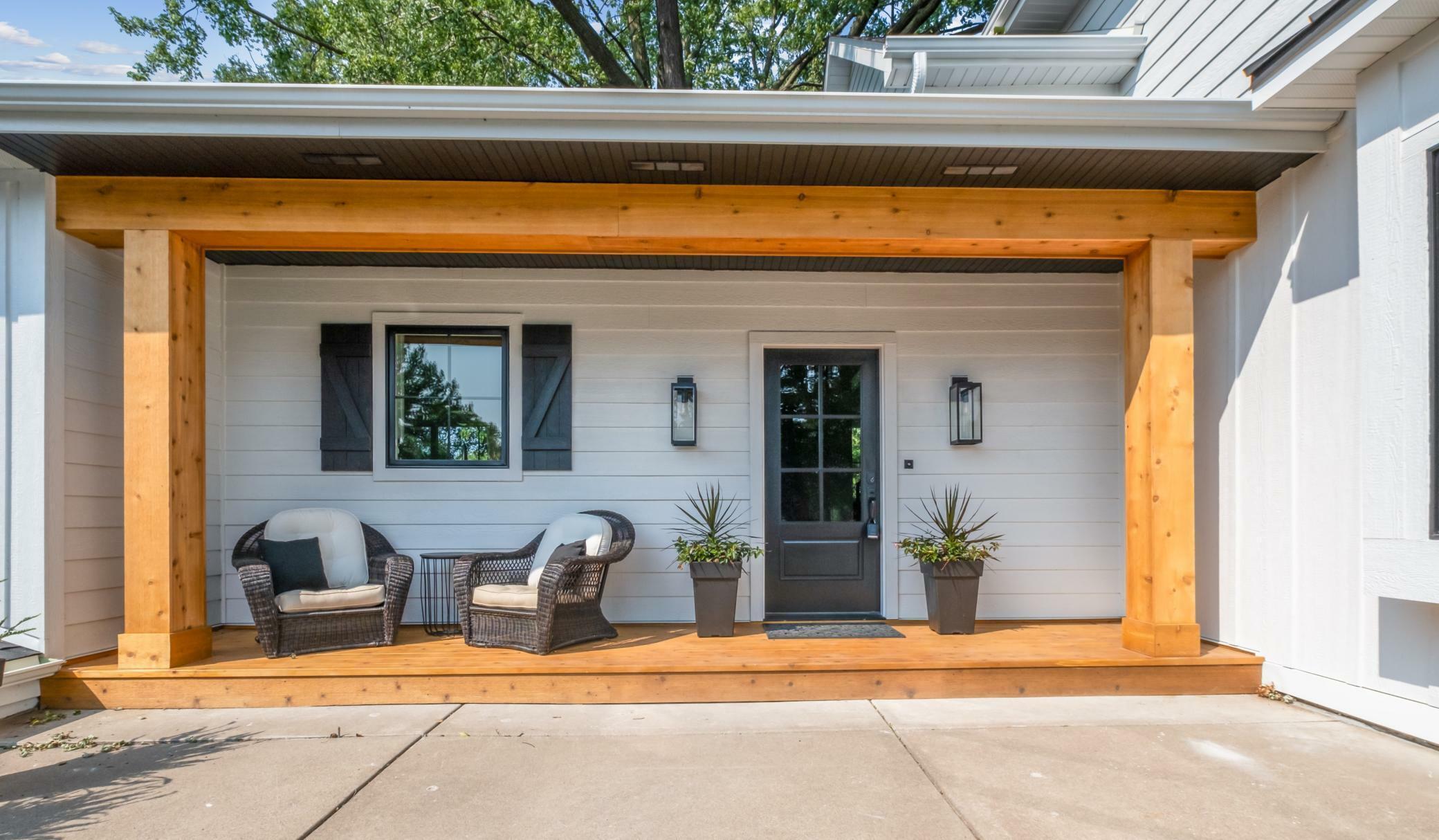 Property Photo:  120 Edgewood Avenue S  MN 55426 