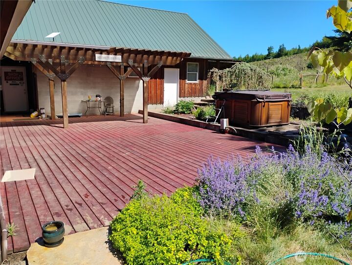 Property Photo:  307  Lost Valley Road  WA 98538 