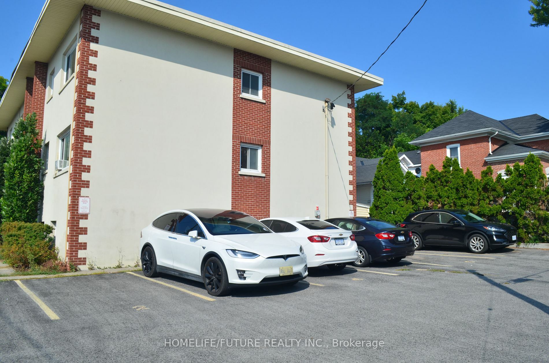 Property Photo:  234 Dundas St W  ON K8V 3R6 