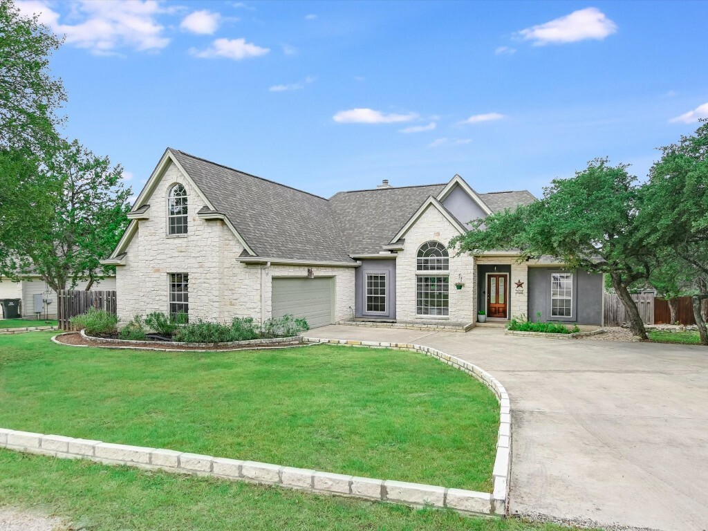 Property Photo:  91 Ridgewood Circle  TX 78676 