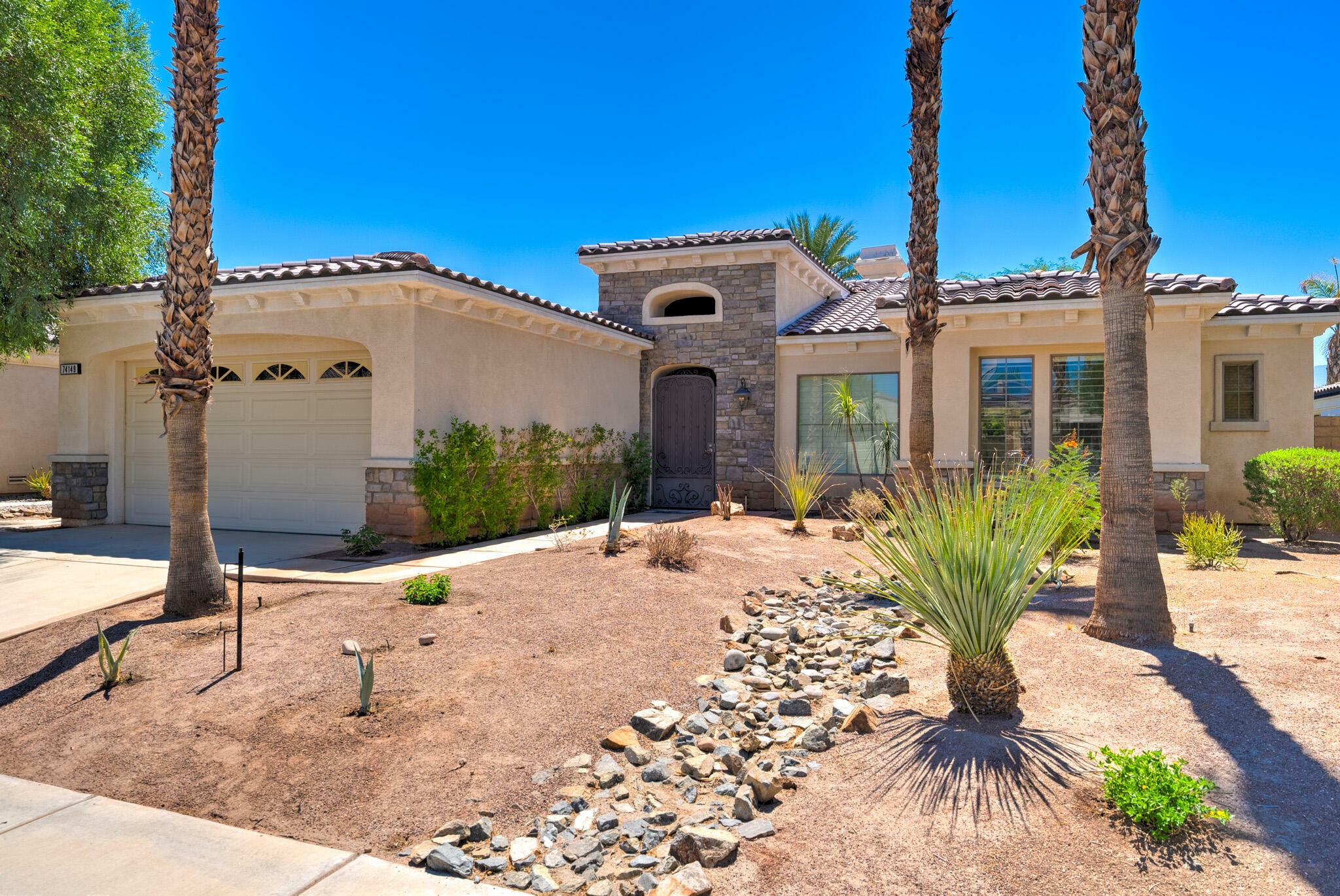 Property Photo:  74149 Kokopelli Circle  CA 92211 