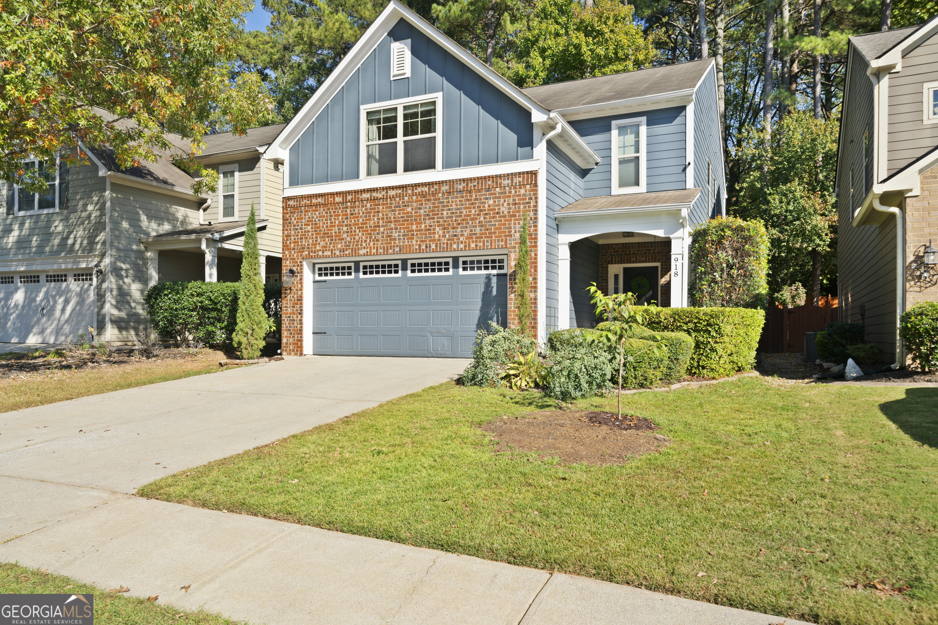 Property Photo:  918 Silver Lake Drive  GA 30102 