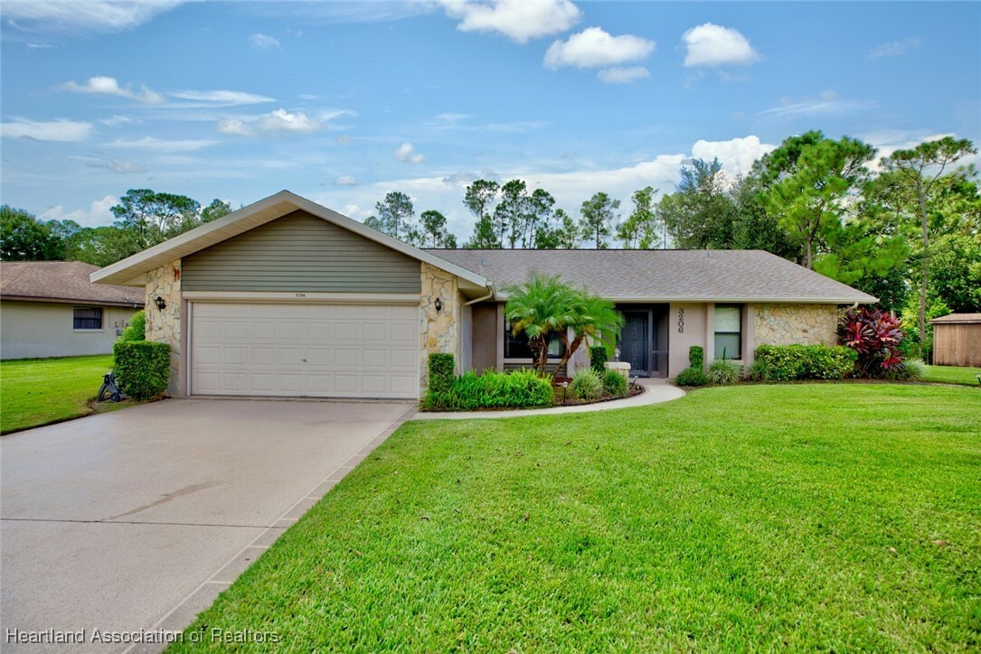 3206 Divot Road  Sebring FL 33872 photo