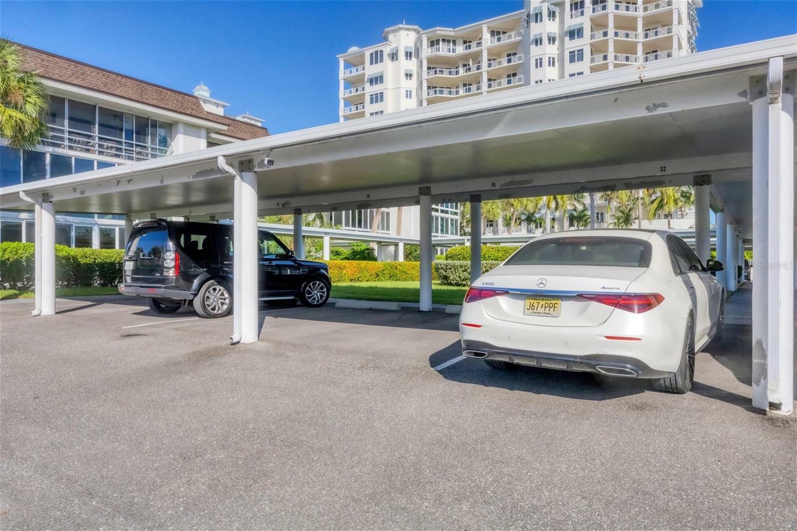 Property Photo: 2100 Benjamin Franklin Drive 201 FL 34236