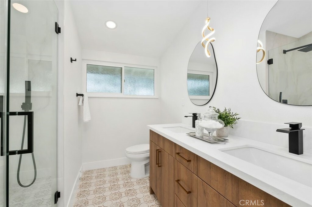 Property Photo:  525 N Emerald Drive  CA 92868 