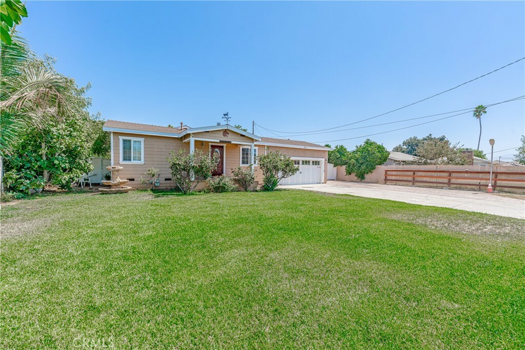 Property Photo:  4043 Sierra Avenue  CA 92860 