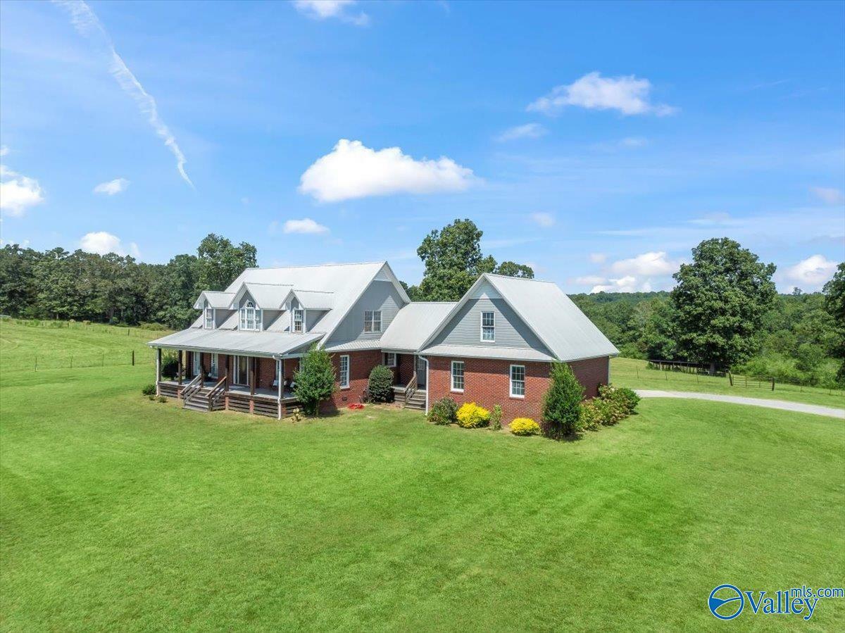 Property Photo:  2431 County Road 1755  AL 35087 