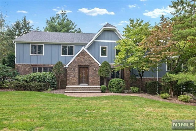 Property Photo:  41 King Place  NJ 07624 