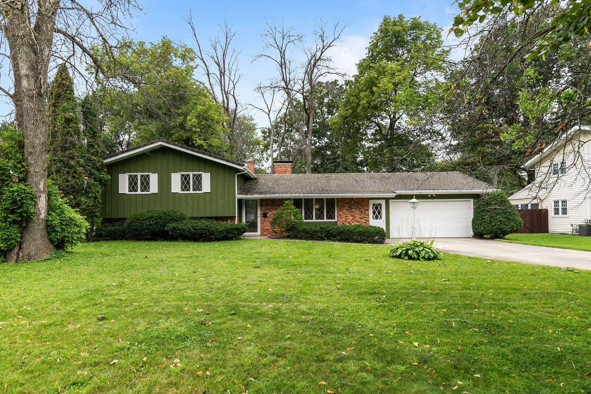 2109 S Kernan Avenue  Appleton WI 54915 photo