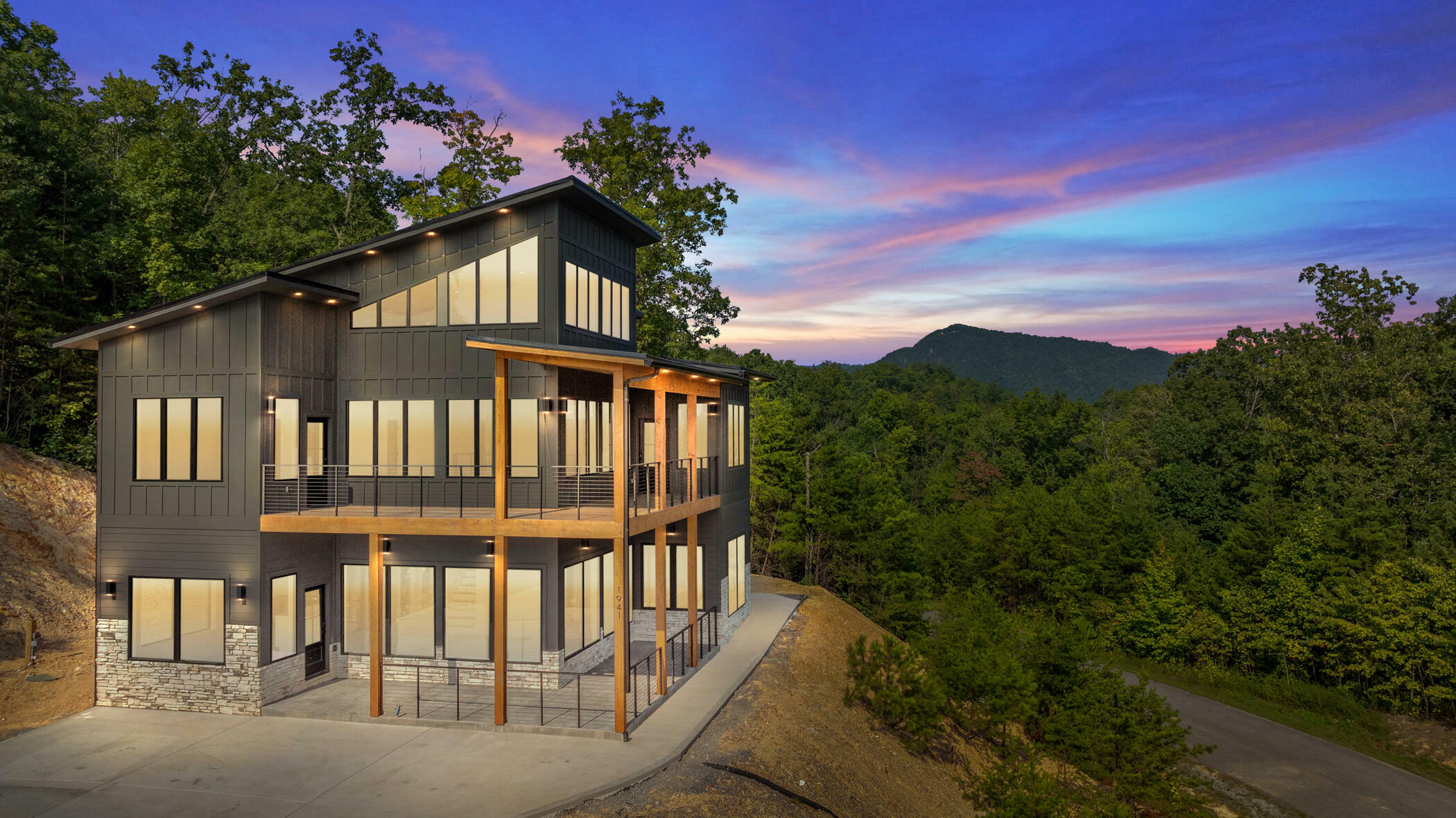 Property Photo: 1941 Mtn Ash Way TN 37876
