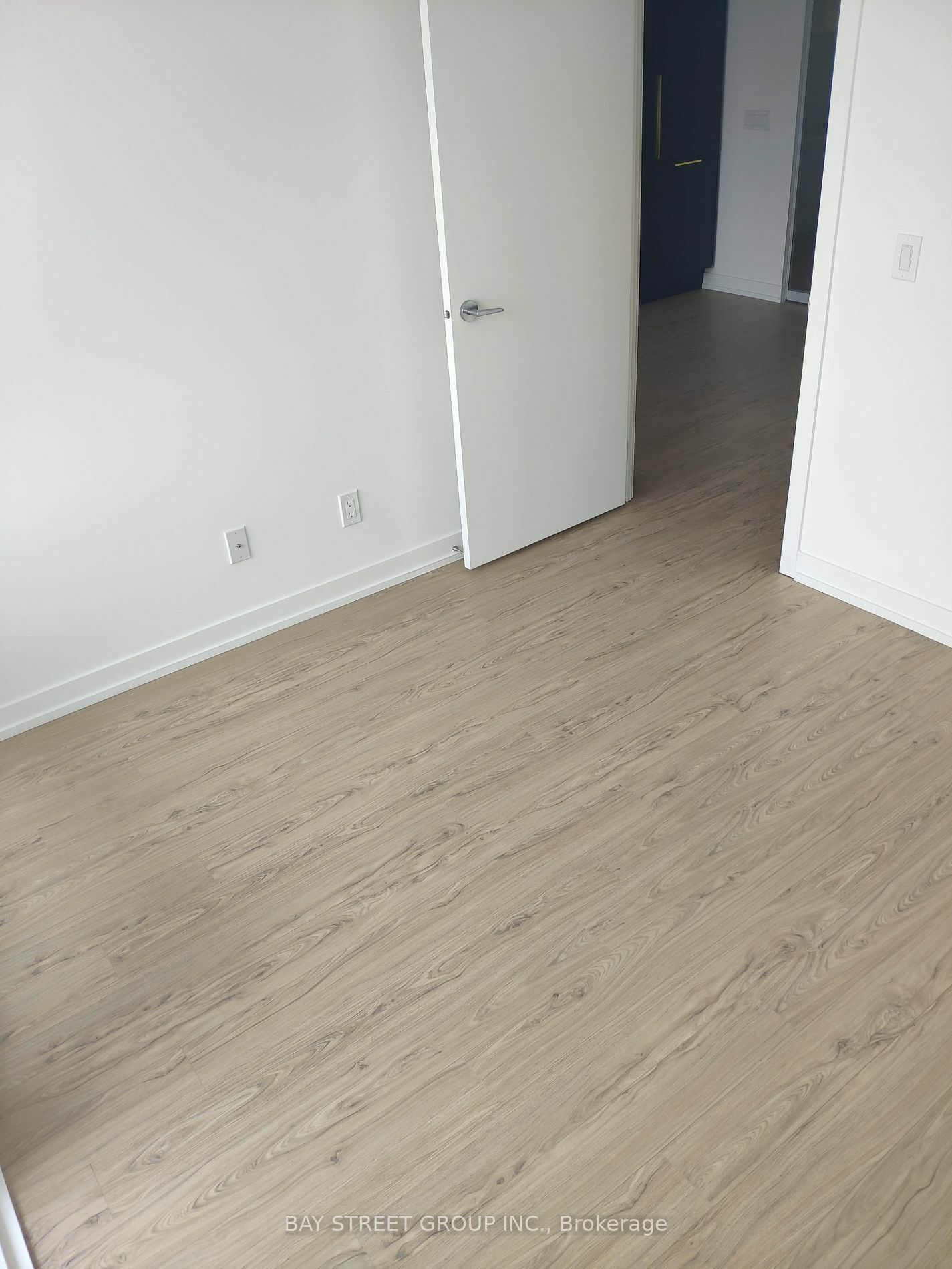 Property Photo:  85 Wood St 2617  ON M4Y 0E8 