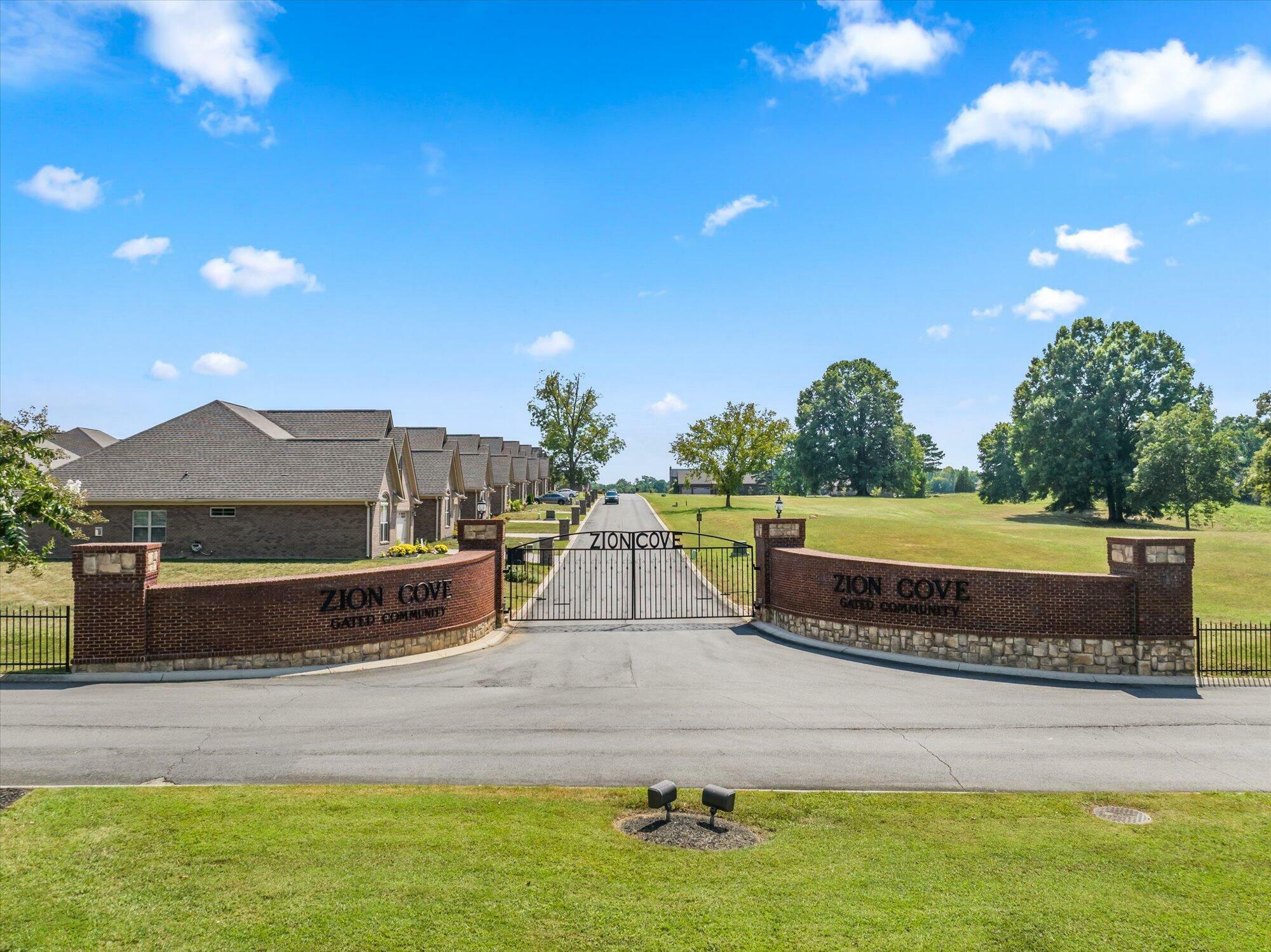Property Photo: 207 Zion Cove Lane TN 37329
